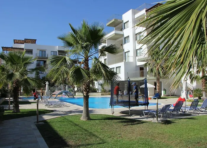 Appartement Danaos Pool View *