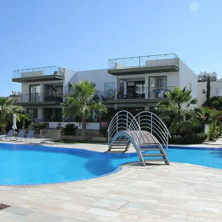 Danaos Pool View Appartement