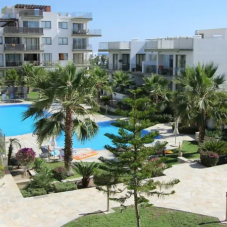 Danaos Pool View